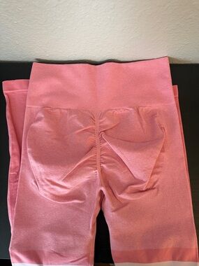 Pink Seamless leggings